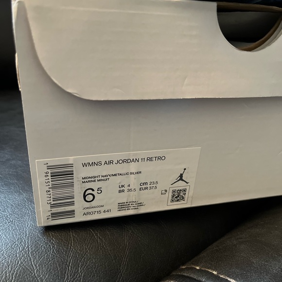 -Retro 11 Jordan - Picture 4 of 6